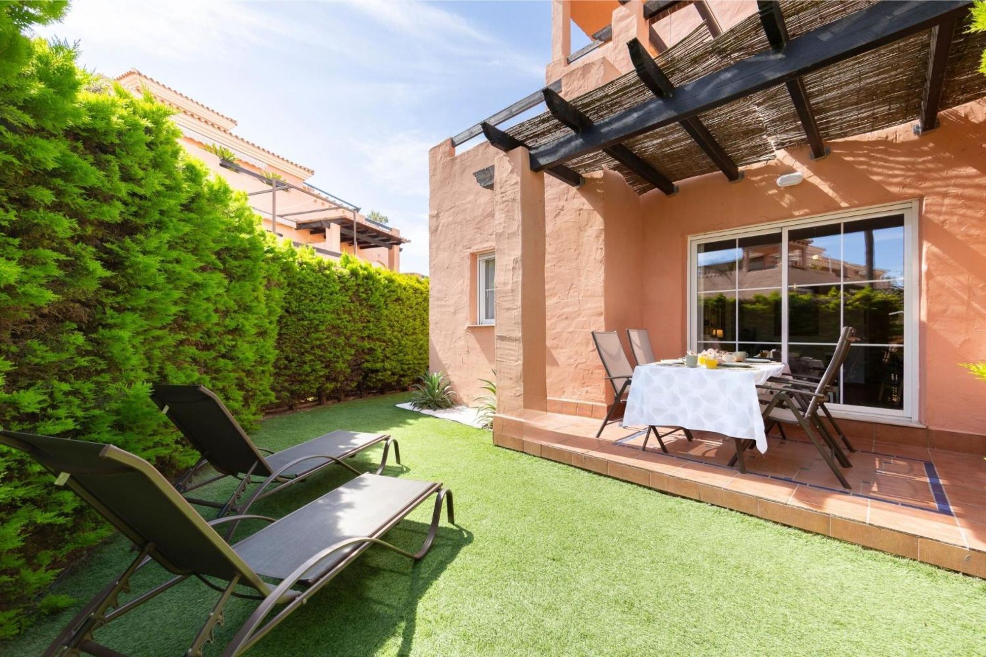 Jardin Privado # Netflix # Playa A 8Min # Wifi # Familia # Apartamento Вера Екстериор снимка
